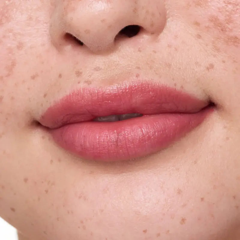 Essence Βάλσαμο χειλιών Nude Blur Soufflé 03, 3 g