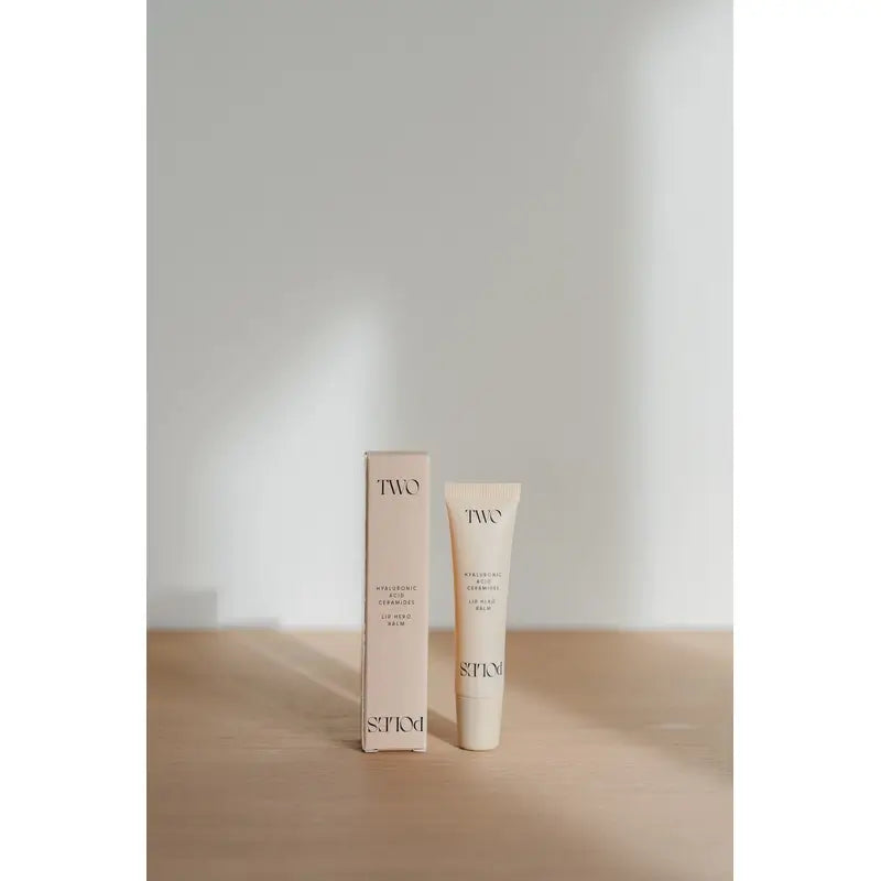 Two Poles Lip Hero Balm χωρίς χρώμα, 11 ml