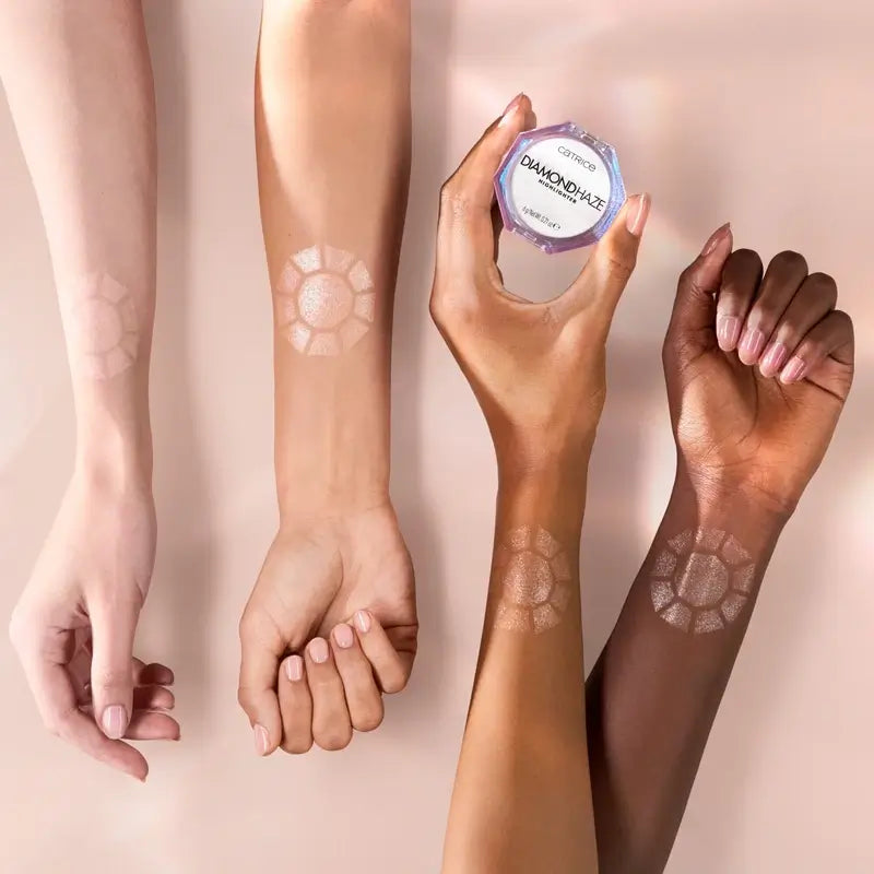 Catrice Diamond Haze Highlighter 010, 6 γρ.