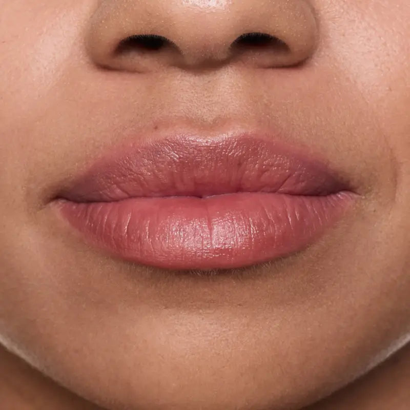 Essence Βάλσαμο χειλιών Nude Blur Soufflé 05, 3 g