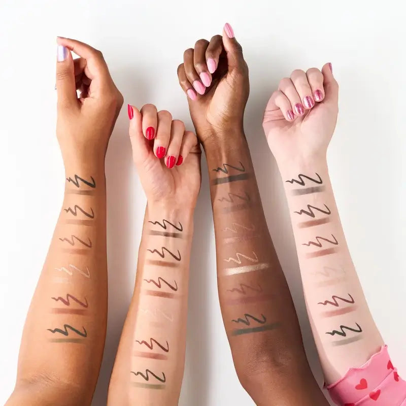 Essence Eyeliner σε μορφή τζελ Satin Blend 03, 0,22 γρ.