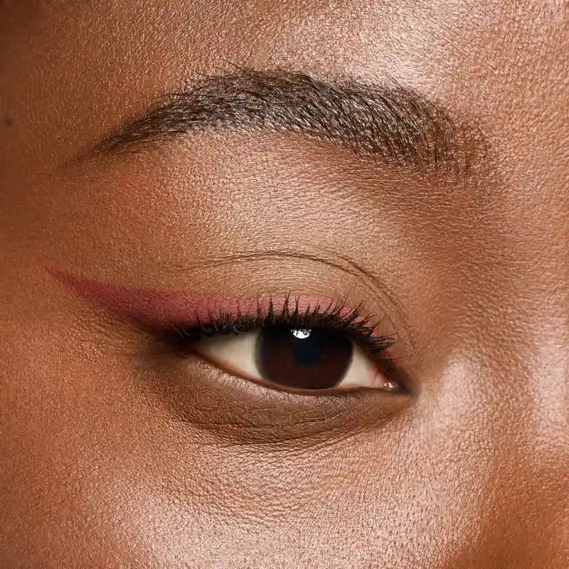 Essence Eyeliner σε μορφή τζελ Satin Blend 05, 0,22 γρ.