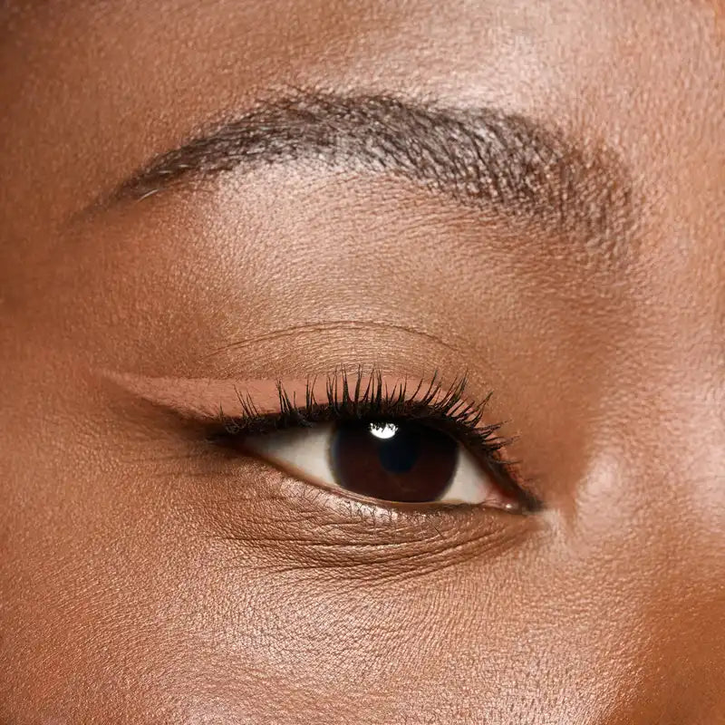 Essence Υγρό Eyeliner Colour It! 05, 3 ml
