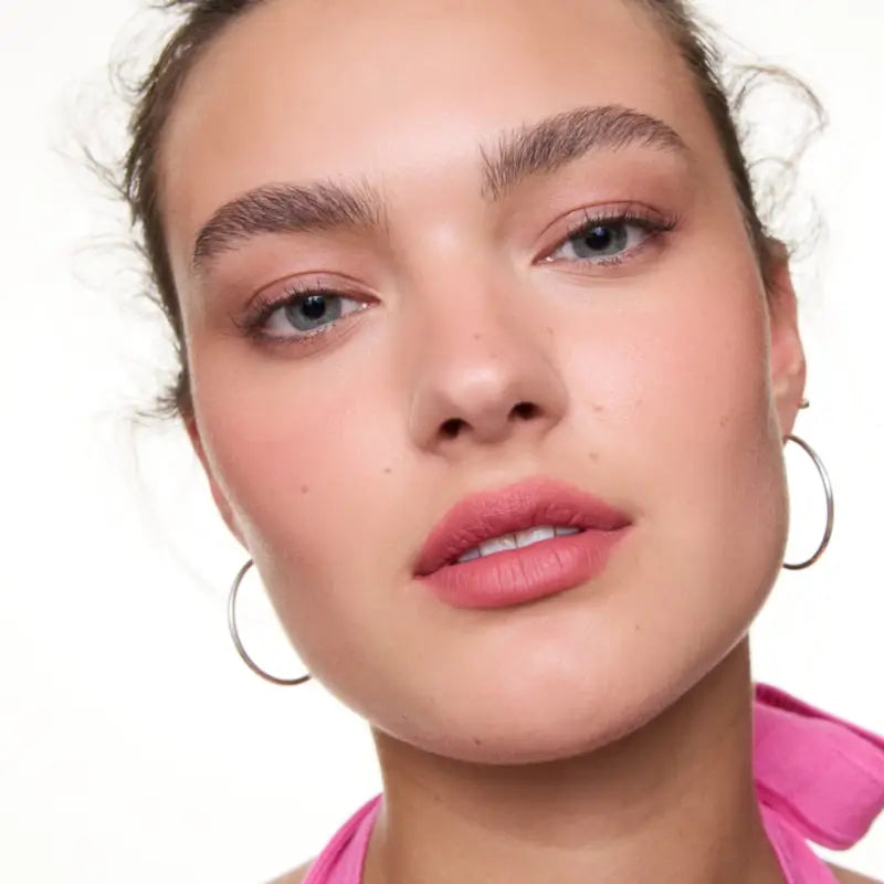 Essence Juicy Matte Mousse για τα χείλη 02, 2,7 ml