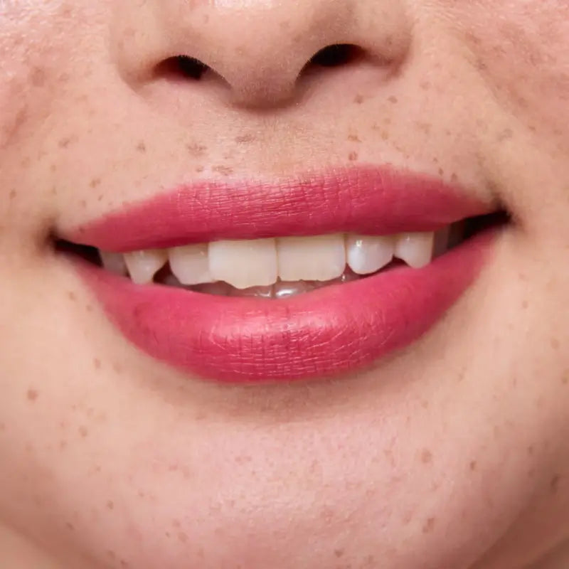 Essence Juicy Matte Mousse για τα χείλη 04, 2,7 ml
