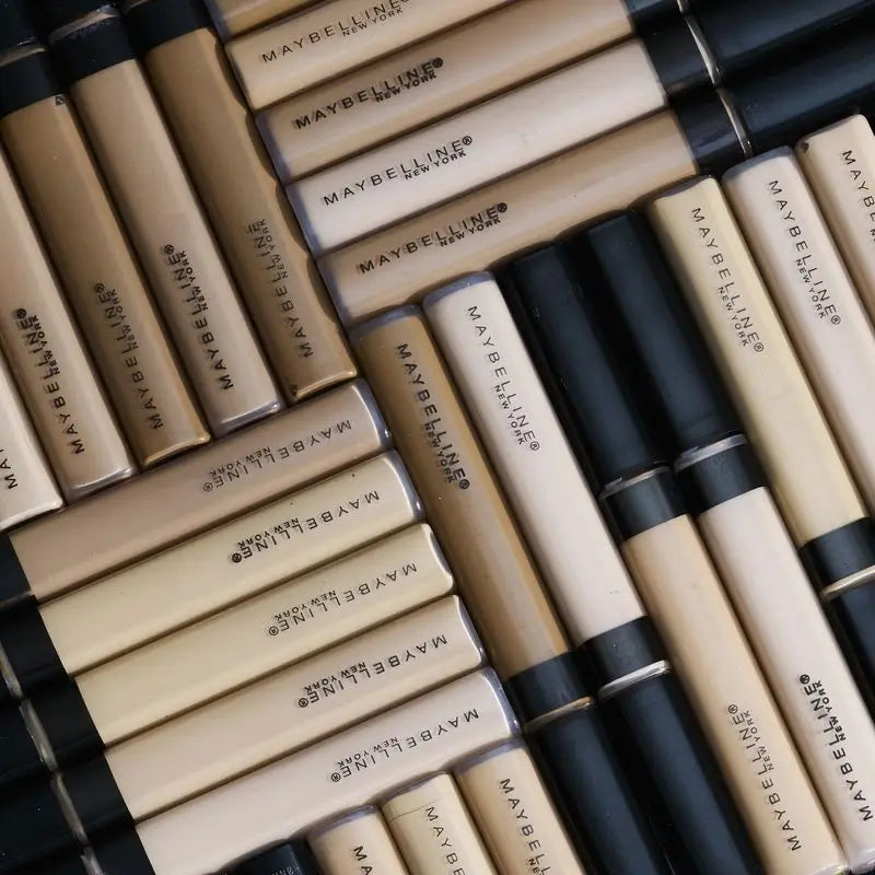 Maybelline New York Fit Me Κονσίλερ για μαύρους κύκλους και ατέλειες, απόχρωση 10 Light, φυσικό φινίρισμα, για ανοιχτόχρωμες επιδερμίδες, 6,8 ml