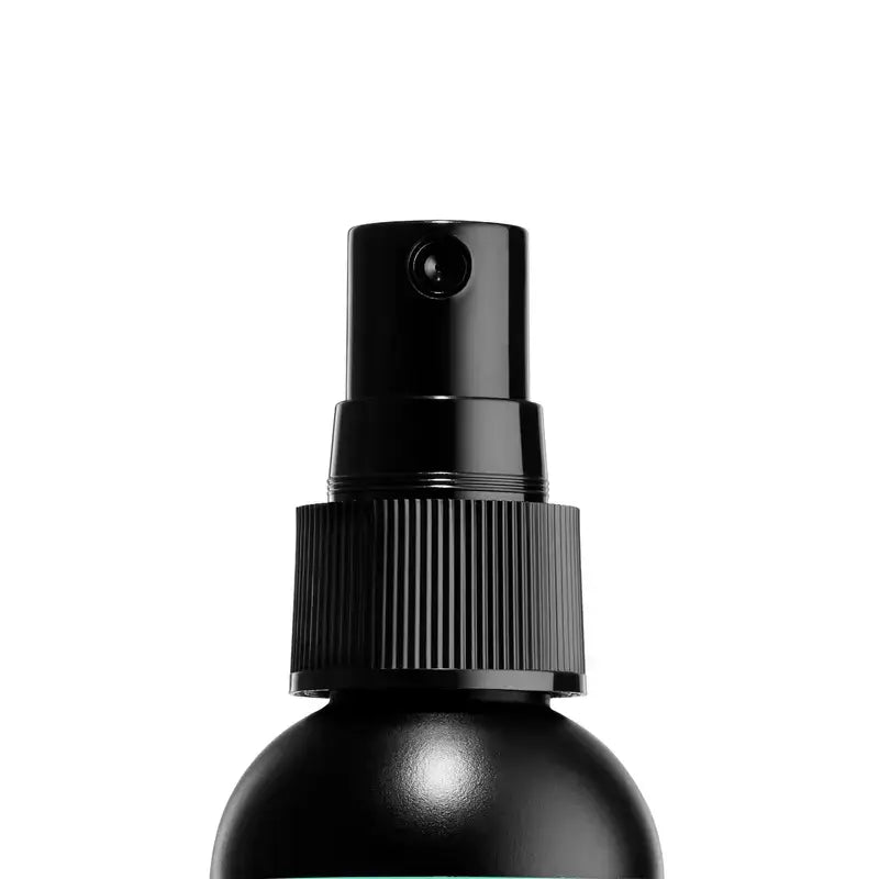Nyx Setting Spray Dewy για ένα λαμπερό φινίρισμα στο δέρμα, 60 ml
